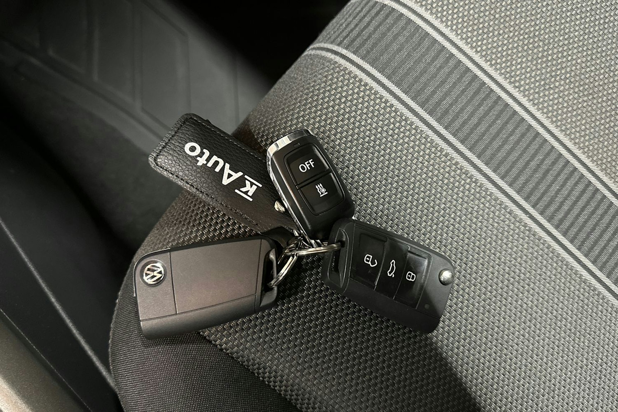 punainen Volkswagen T-Roc 2020 kuva 27.