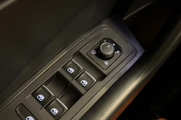 valkoinen Volkswagen T-Roc 2020 kuva 18.