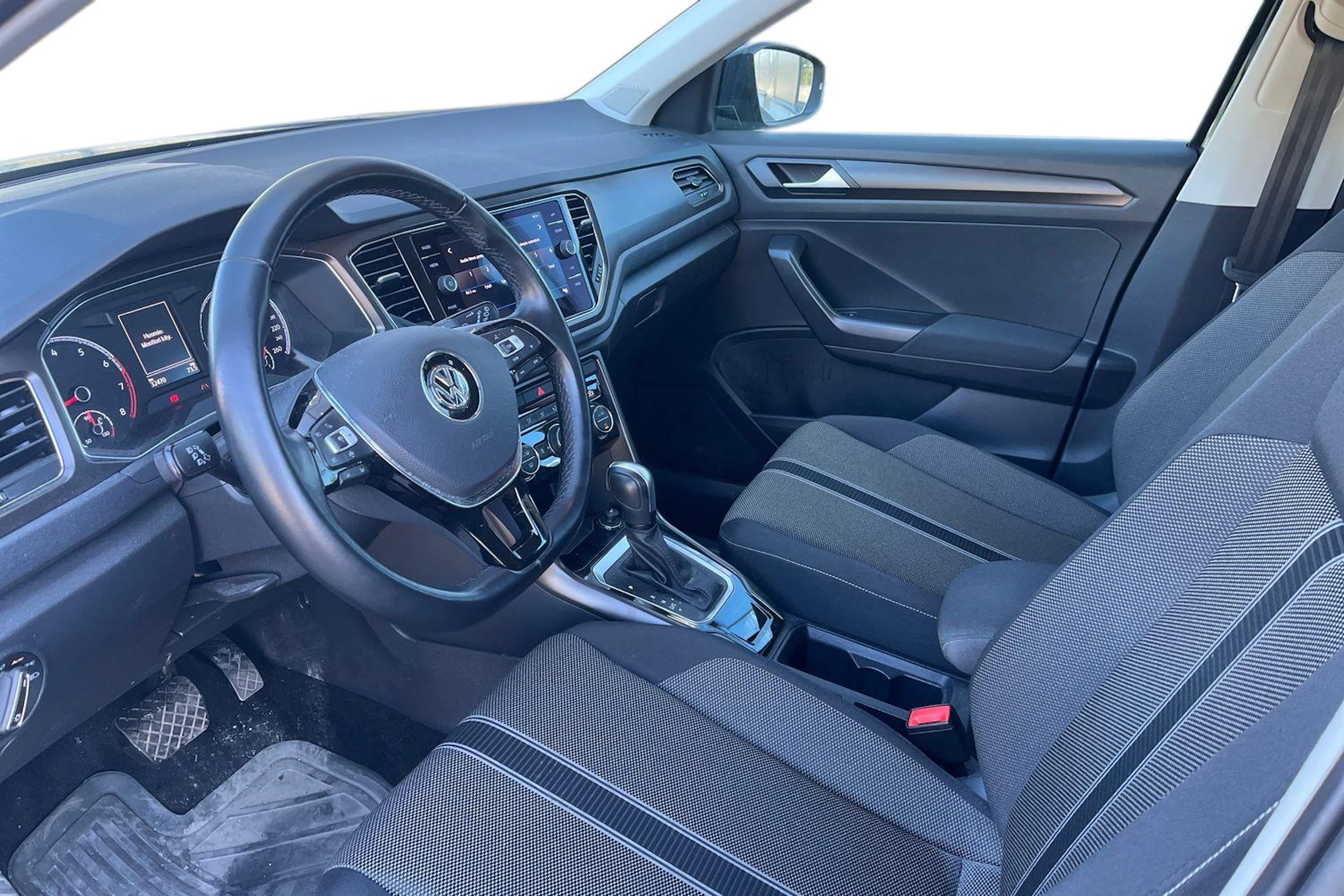 musta Volkswagen T-Roc 2020 kuva 3.