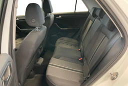 Valkoinen Volkswagen T-ROC 2020 kuva 8.