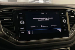 Valkoinen Volkswagen T-ROC 2020 kuva 15.