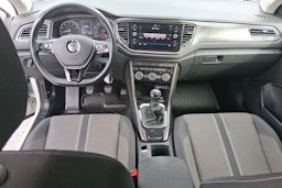 valkoinen Volkswagen T-Roc 2020 kuva 7.
