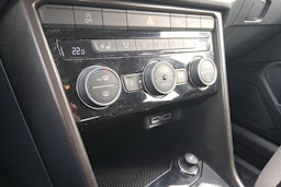 valkoinen Volkswagen T-Roc 2020 kuva 12.
