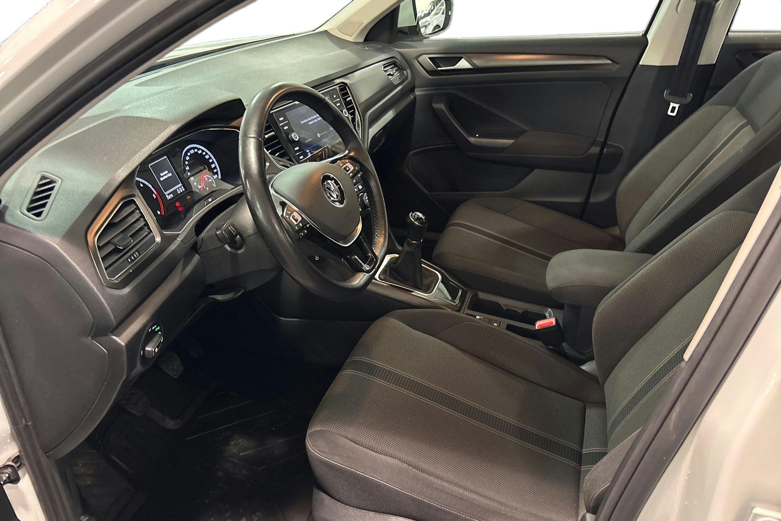 valkoinen Volkswagen T-Roc 2020 kuva 7.