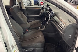 valkoinen Volkswagen T-Roc 2020 kuva 16.