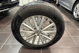 valkoinen Volkswagen T-Roc 2020 kuva 17.