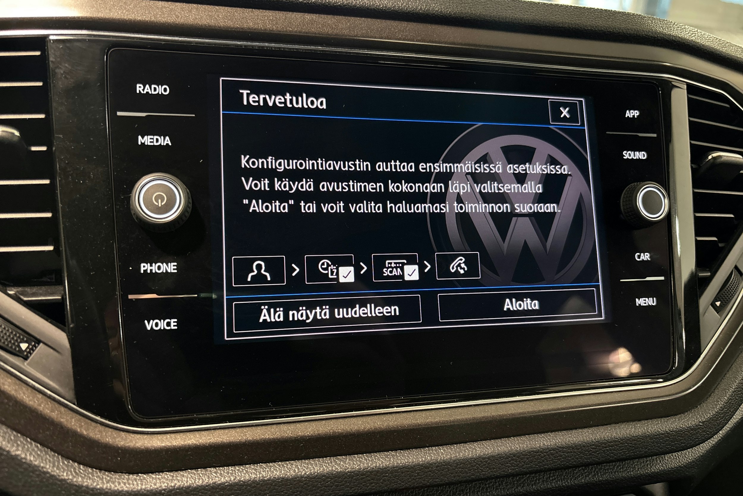 valkoinen Volkswagen T-Roc 2020 kuva 20.