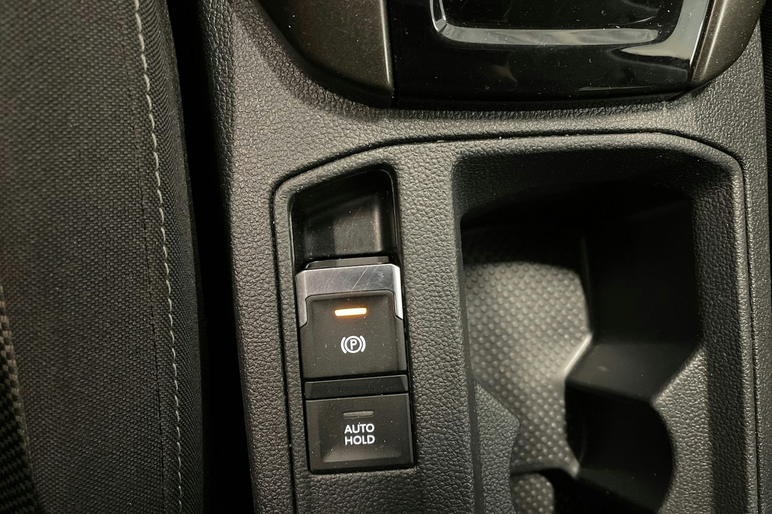 musta Volkswagen T-Roc 2020 kuva 30.