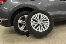 harmaa Volkswagen T-Roc 2020 kuva 27.
