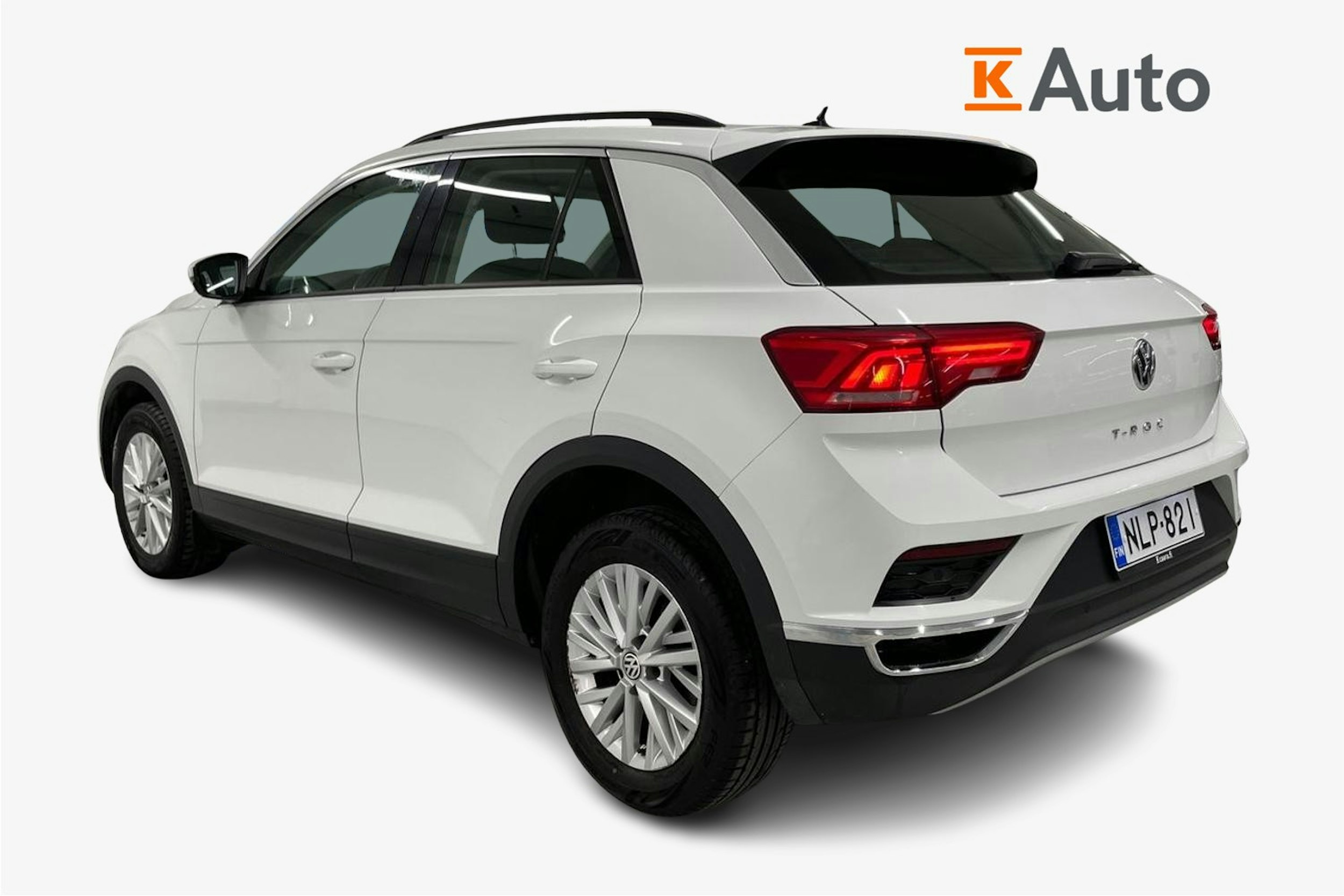 valkoinen Volkswagen T-Roc 2020 kuva 2.