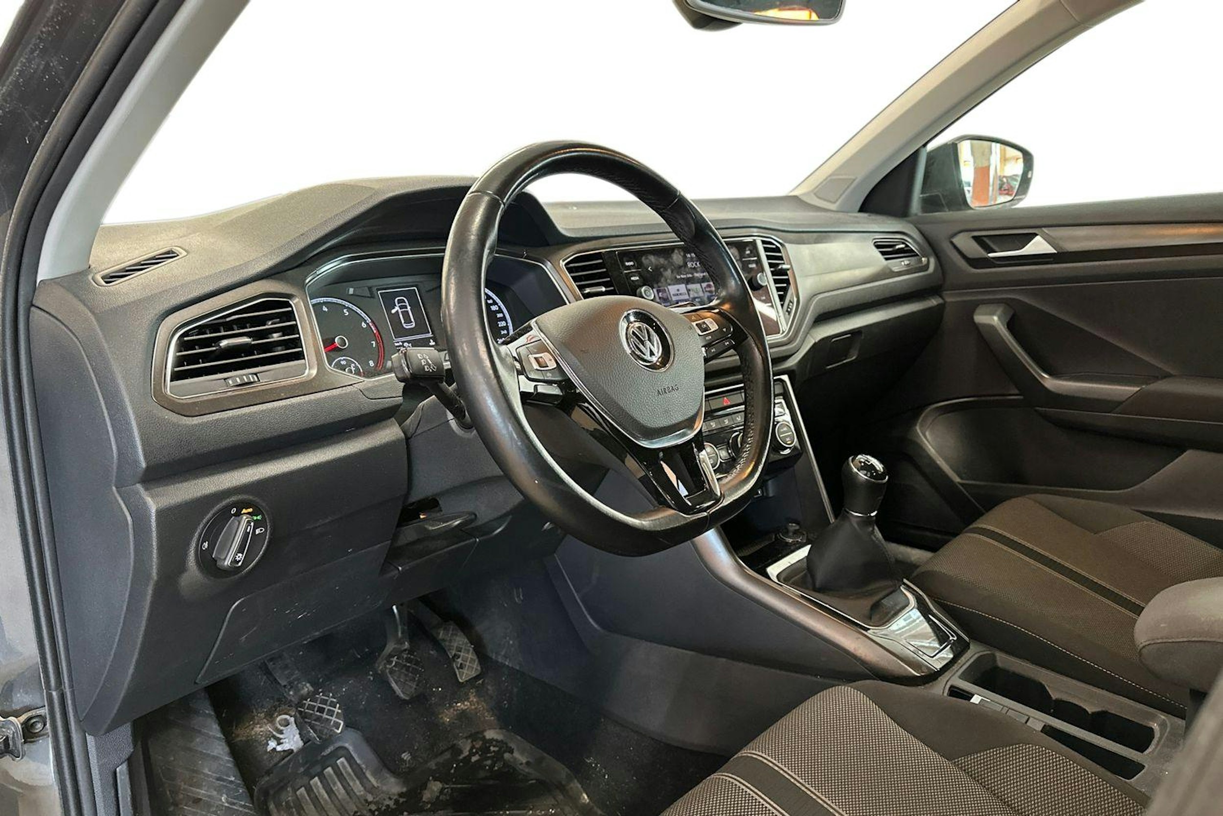 harmaa Volkswagen T-Roc 2020 kuva 3.
