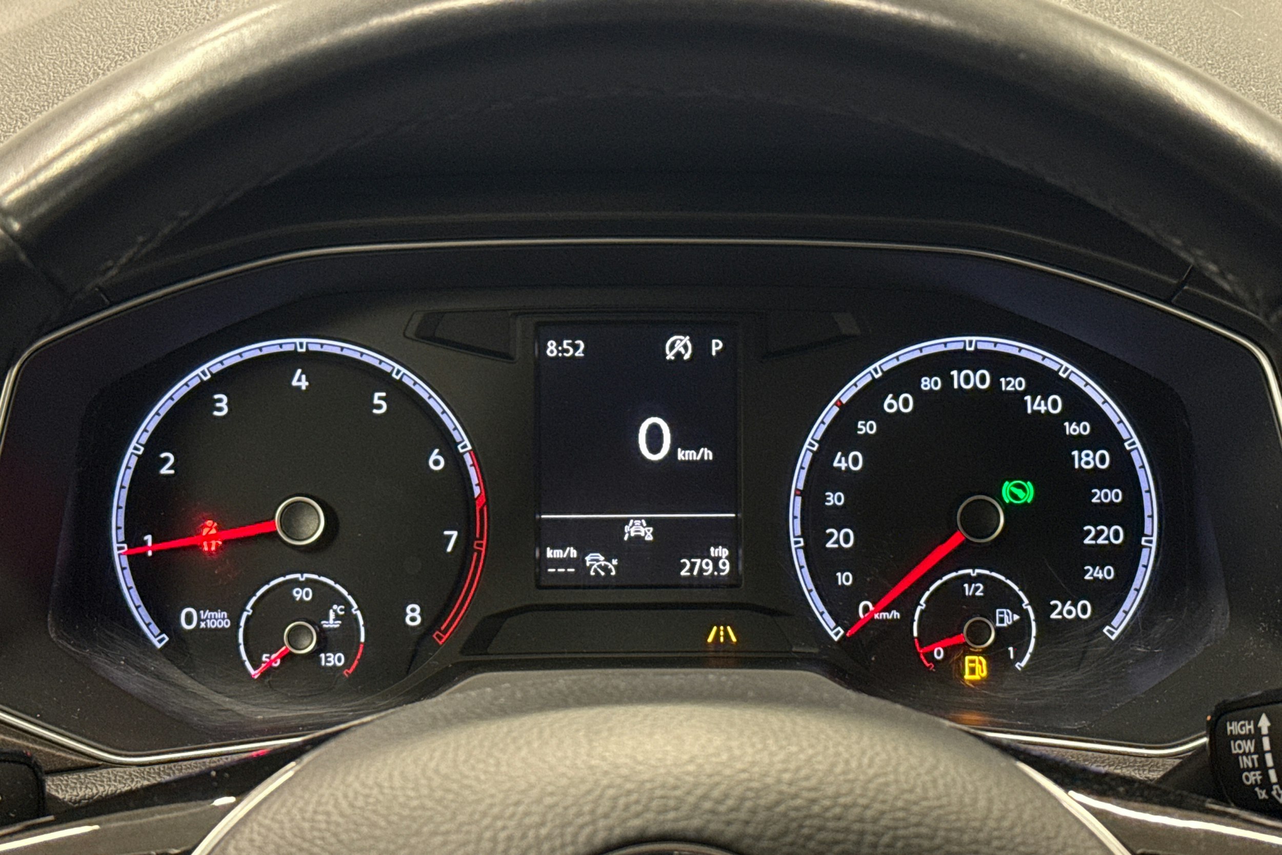 valkoinen Volkswagen T-Roc 2020 kuva 17.