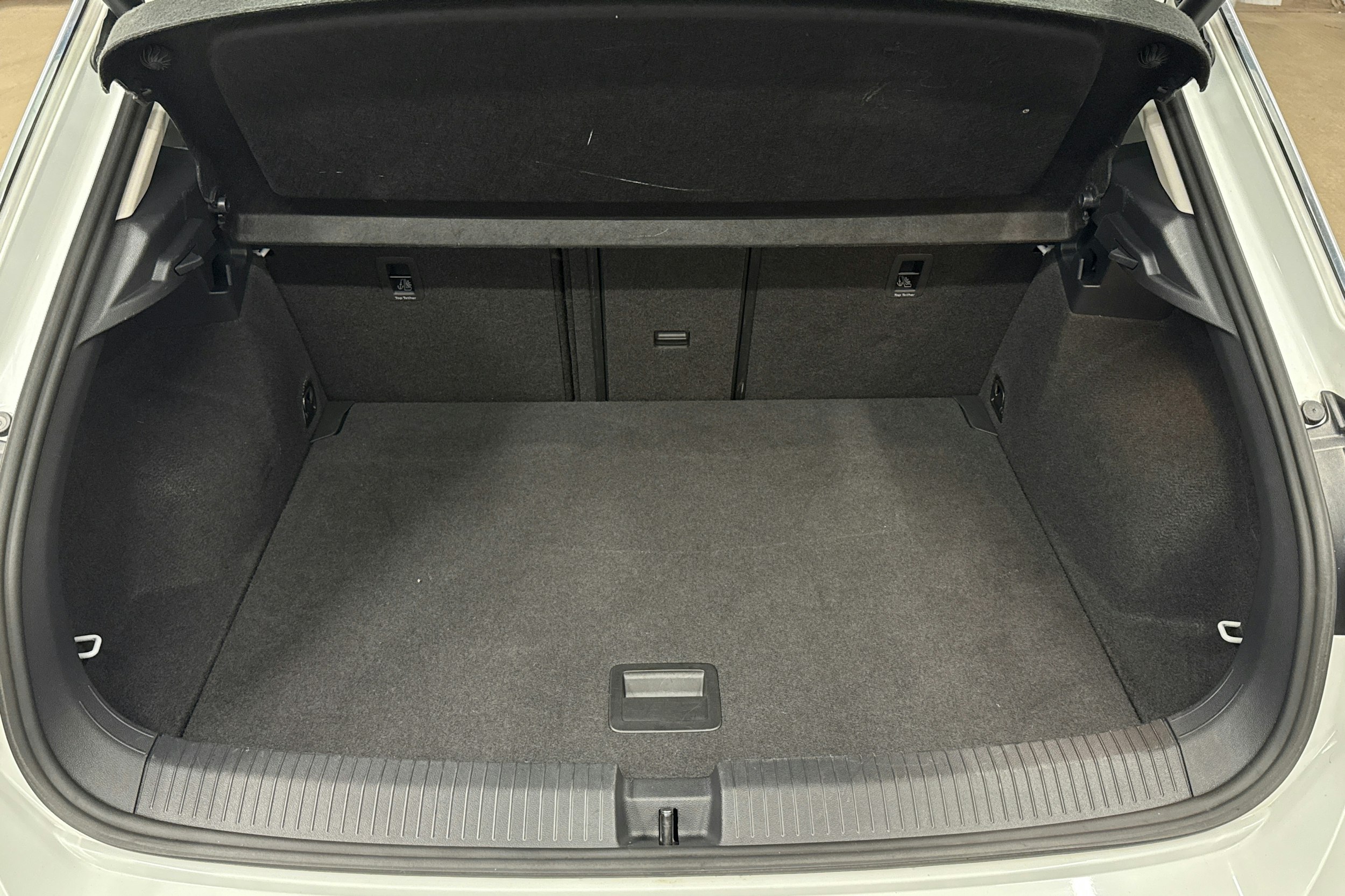 valkoinen Volkswagen T-Roc 2020 kuva 25.