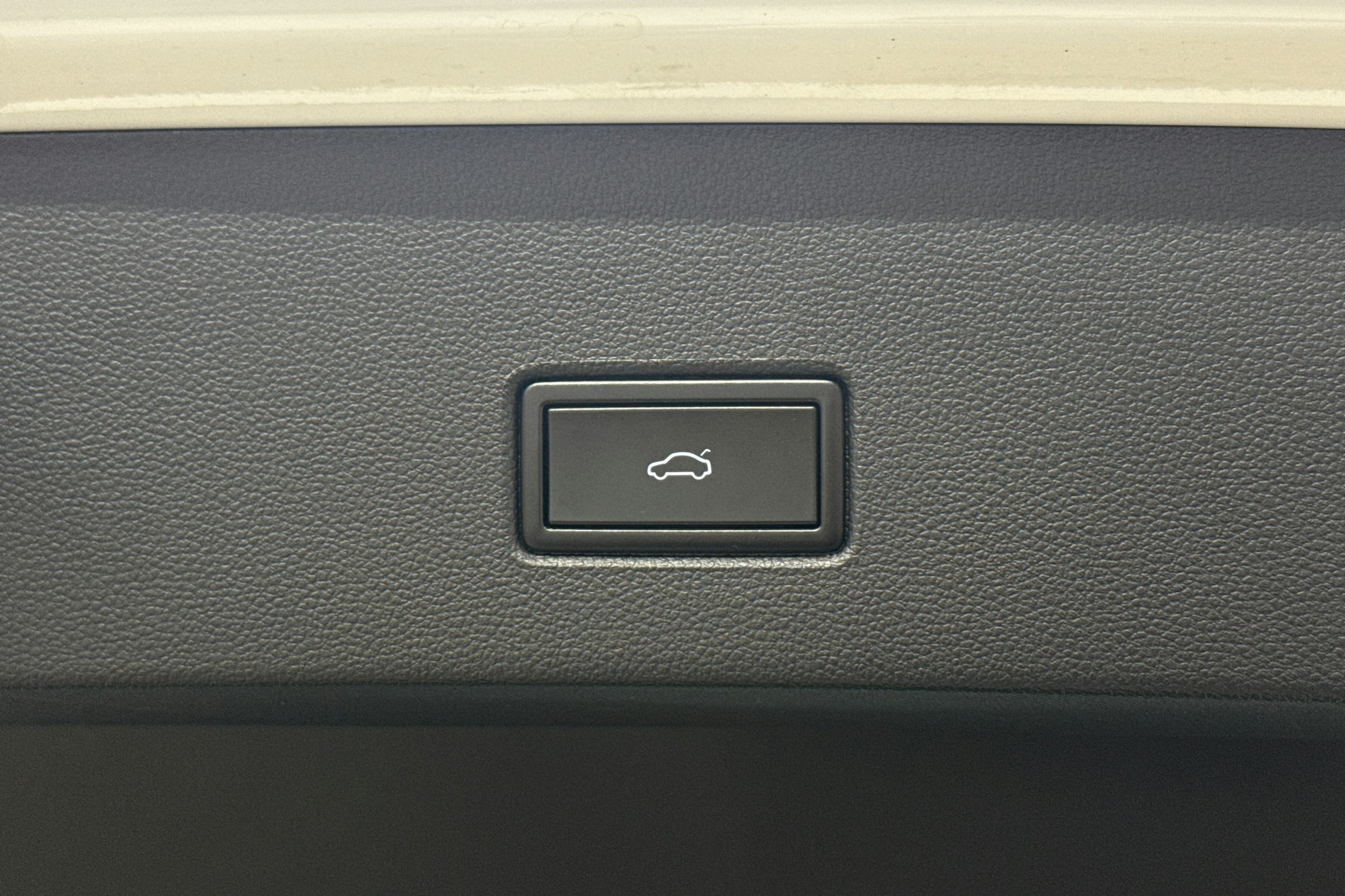 valkoinen Volkswagen T-Roc 2020 kuva 26.