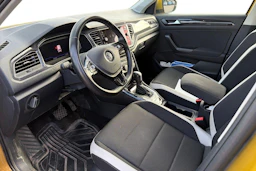 keltainen Volkswagen T-Roc 2020 kuva 3.