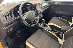 keltainen Volkswagen T-Roc 2020 kuva 6.