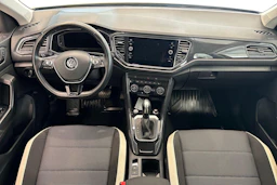 keltainen Volkswagen T-Roc 2020 kuva 7.