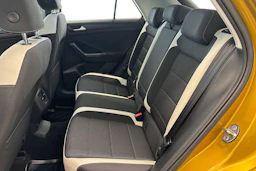 keltainen Volkswagen T-Roc 2020 kuva 8.