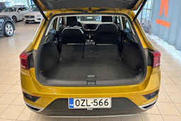 keltainen Volkswagen T-Roc 2020 kuva 13.