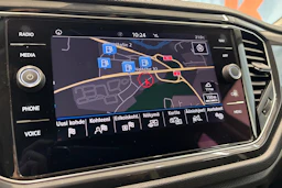keltainen Volkswagen T-Roc 2020 kuva 25.