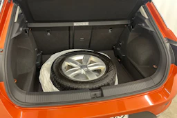 oranssi Volkswagen T-Roc 2020 kuva 19.