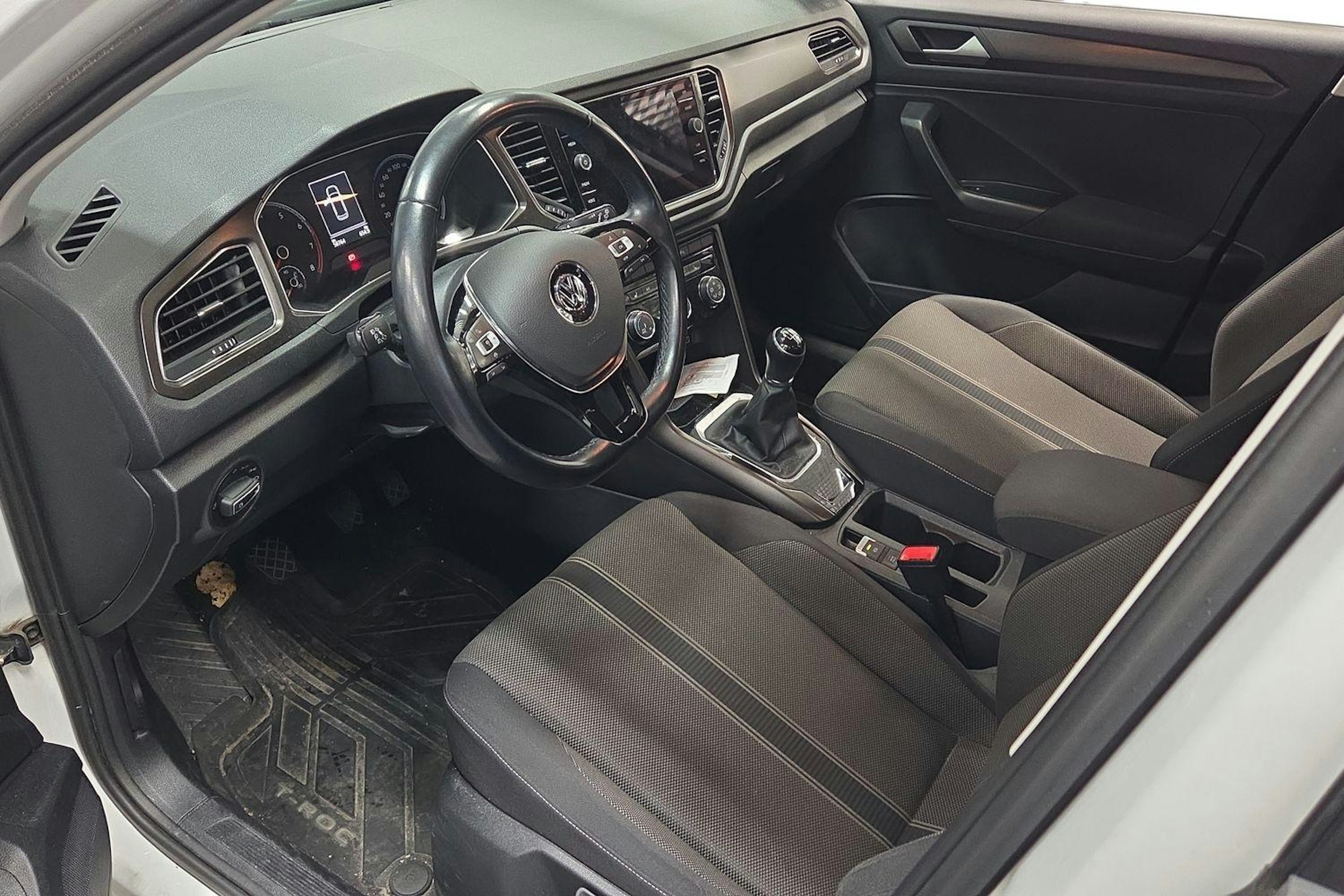 valkoinen Volkswagen T-Roc 2020 kuva 3.