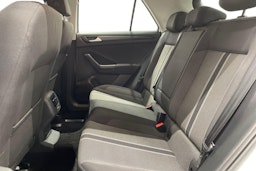 valkoinen Volkswagen T-Roc 2020 kuva 10.