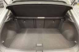 valkoinen Volkswagen T-Roc 2020 kuva 14.