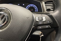 valkoinen Volkswagen T-Roc 2020 kuva 23.