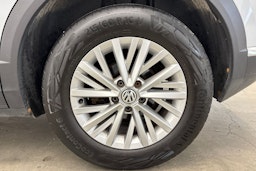 met. valkoinen Volkswagen T-Roc 2020 kuva 11.