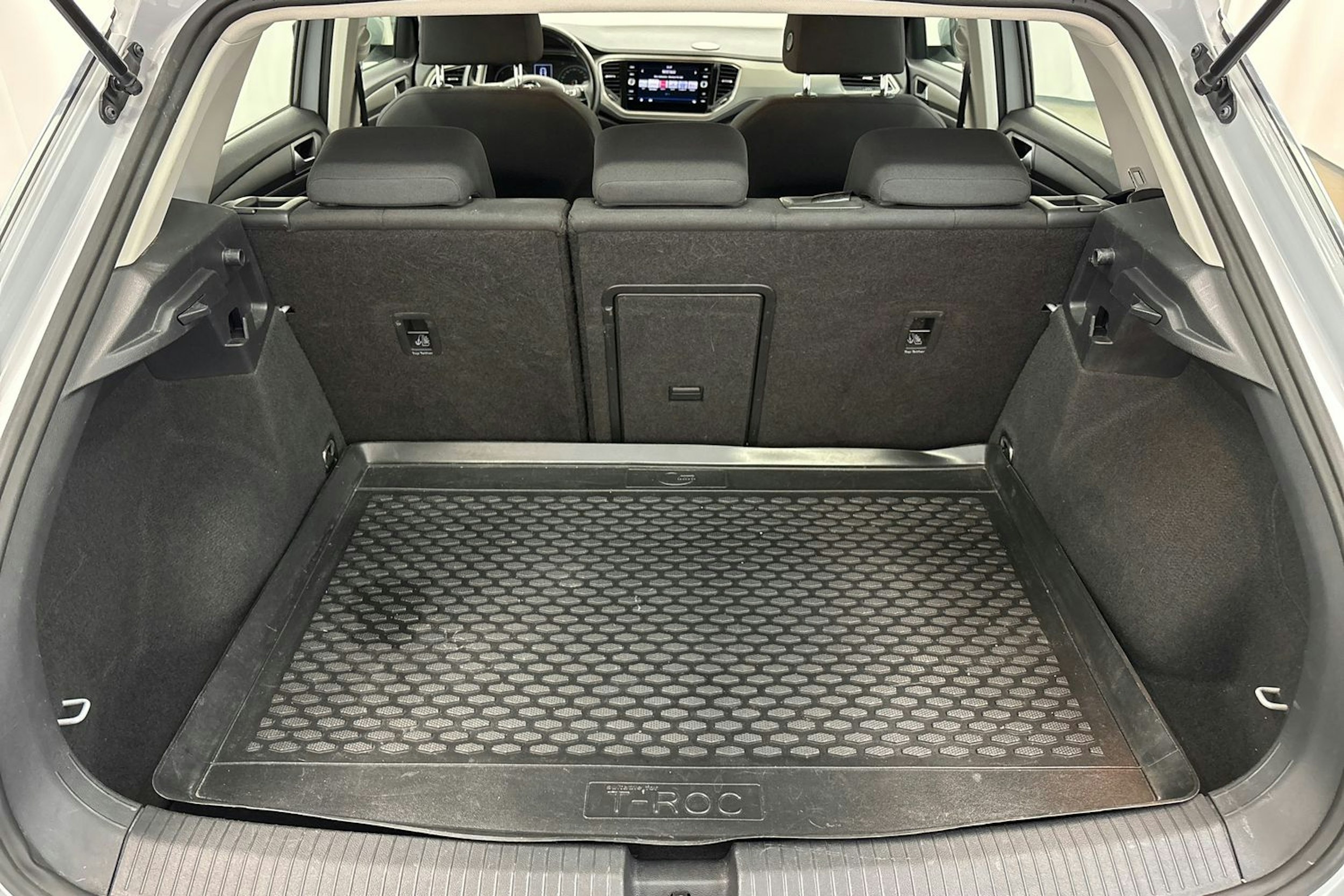 met. valkoinen Volkswagen T-Roc 2020 kuva 15.