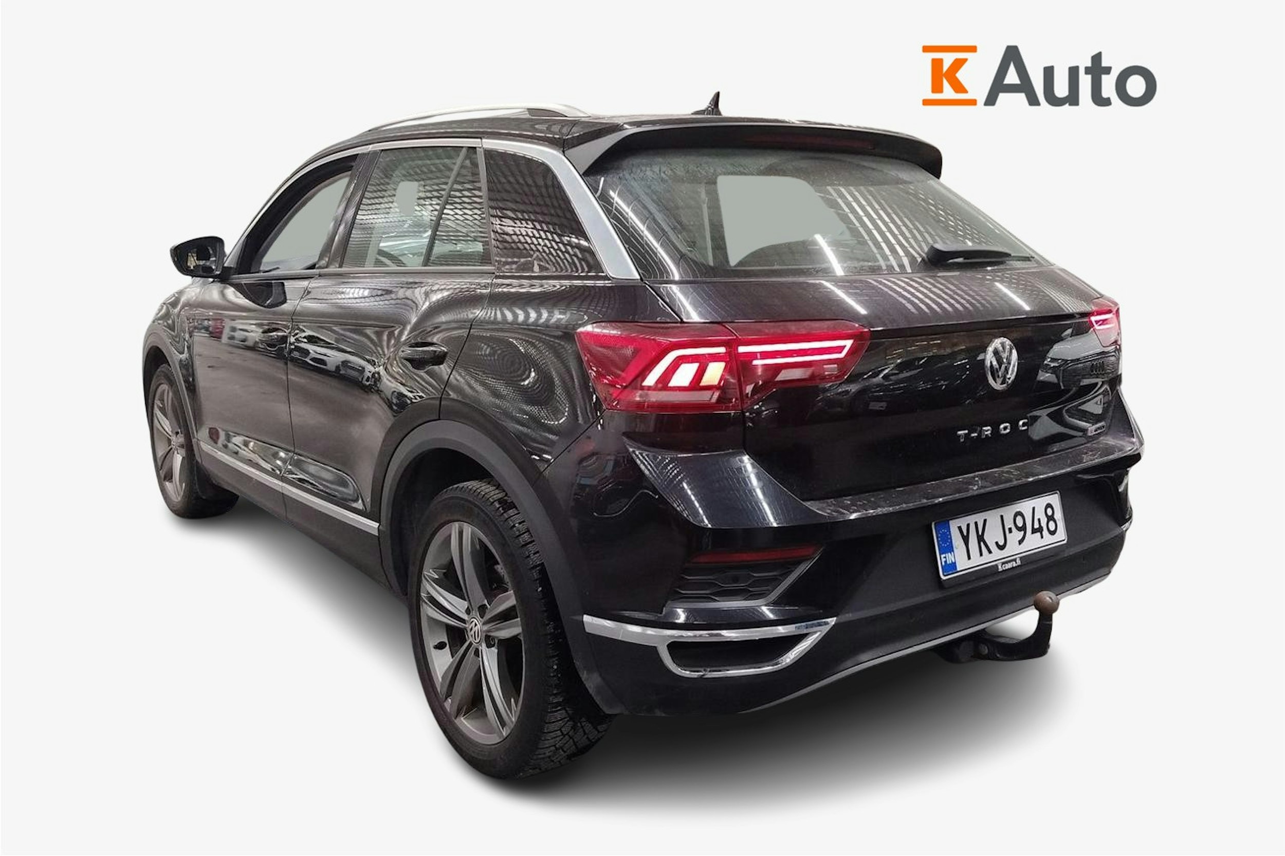musta Volkswagen T-Roc 2020 kuva 2.