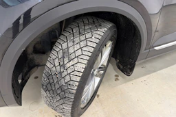 musta Volkswagen T-Roc 2020 kuva 10.