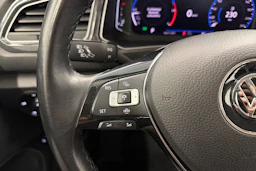 musta Volkswagen T-Roc 2020 kuva 13.