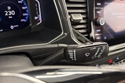 musta Volkswagen T-Roc 2020 kuva 16.