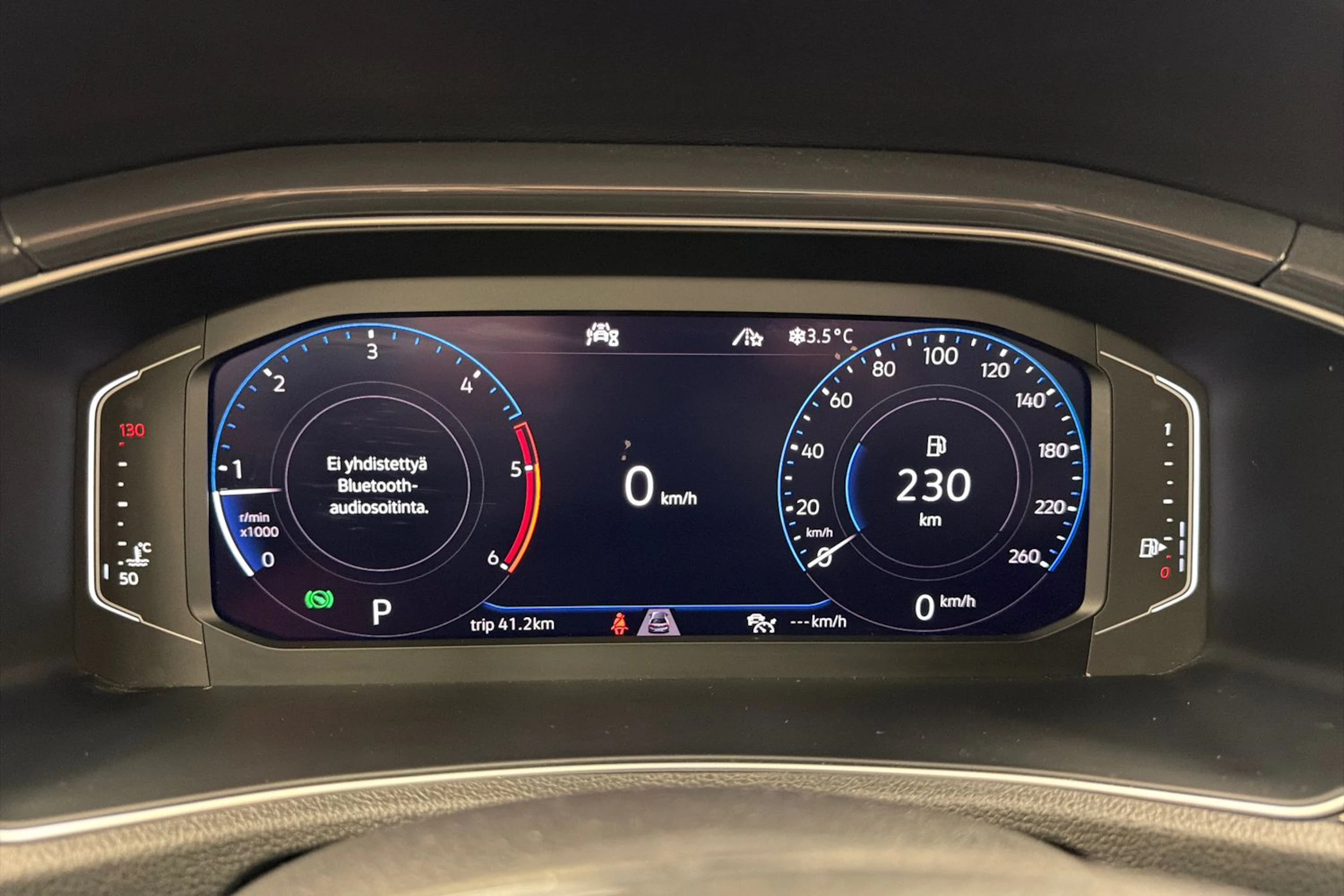 musta Volkswagen T-Roc 2020 kuva 17.