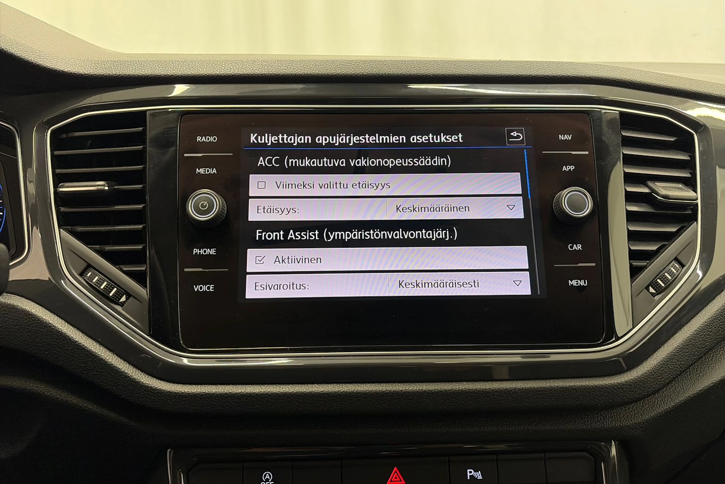 harmaa Volkswagen T-Roc 2020 kuva 19.