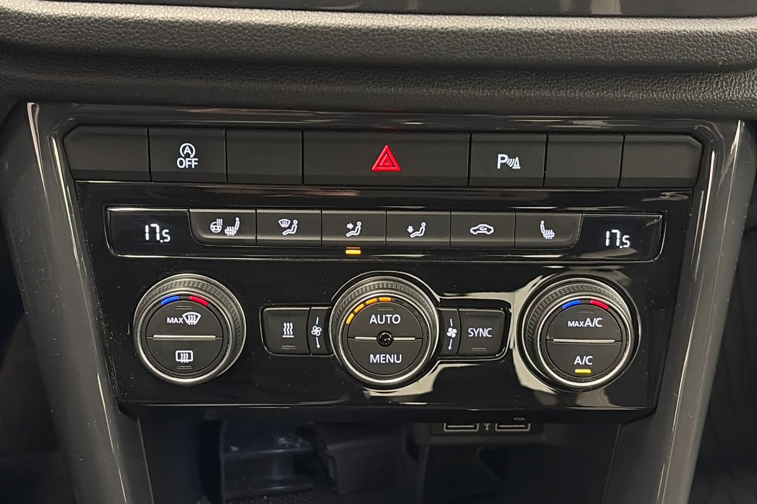 harmaa Volkswagen T-Roc 2020 kuva 23.