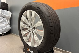 met. musta Volkswagen T-Roc 2020 kuva 13.