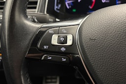 met. musta Volkswagen T-Roc 2020 kuva 16.