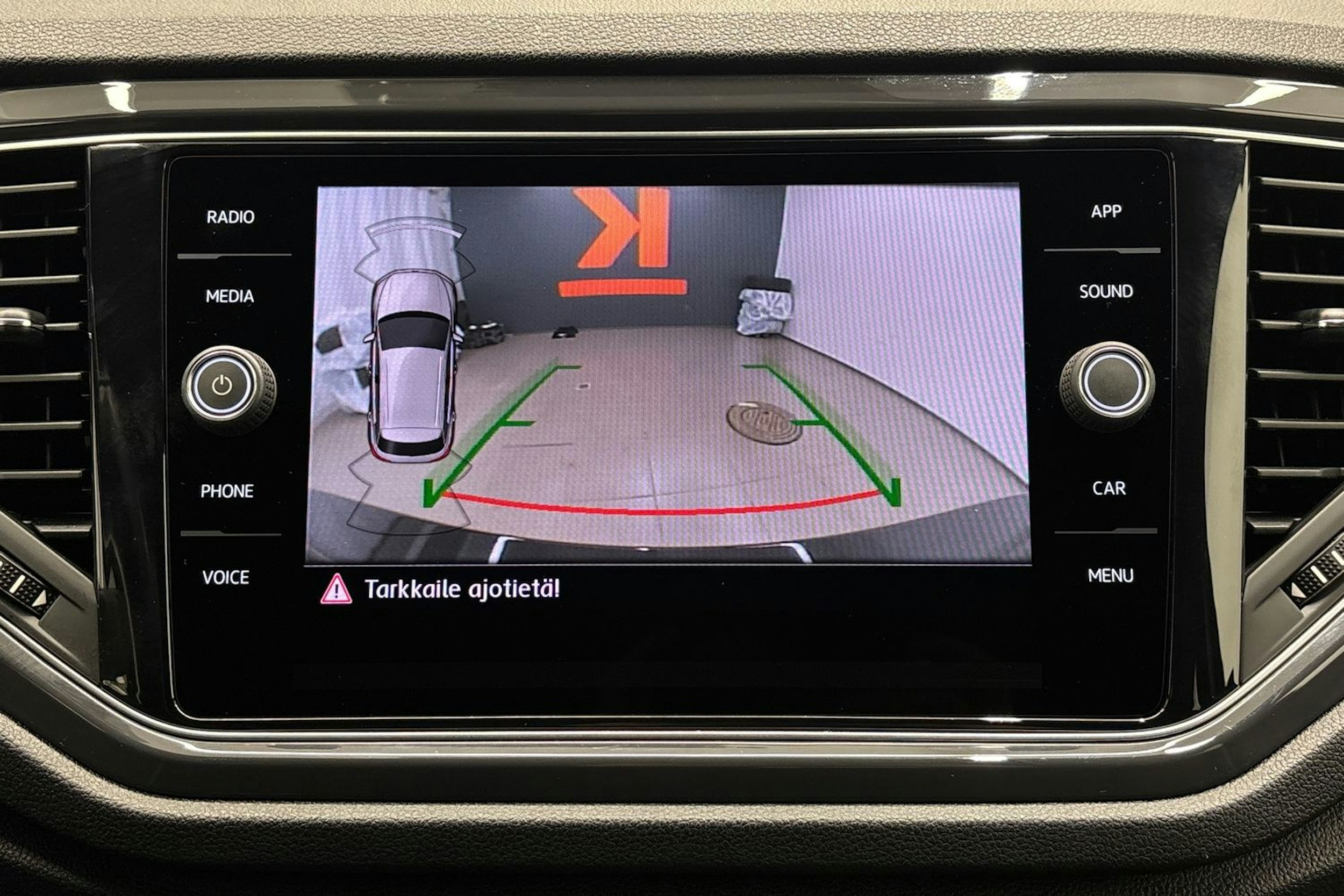 met. musta Volkswagen T-Roc 2020 kuva 19.