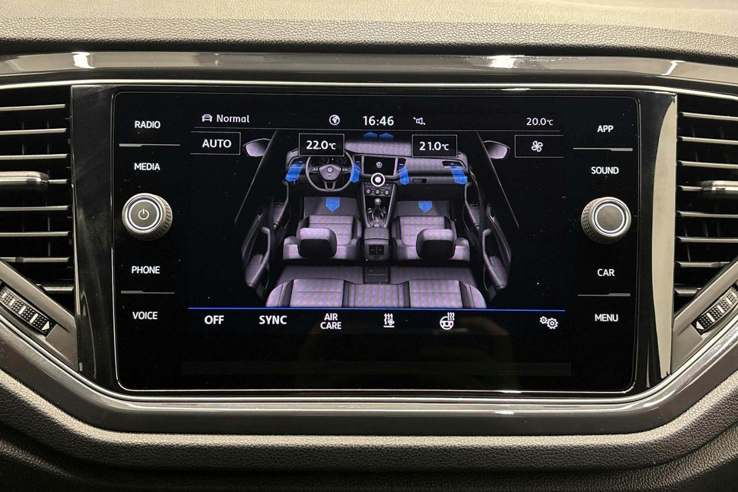 met. musta Volkswagen T-Roc 2020 kuva 20.