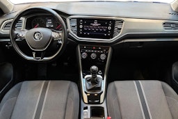 sininen Volkswagen T-Roc 2020 kuva 9.