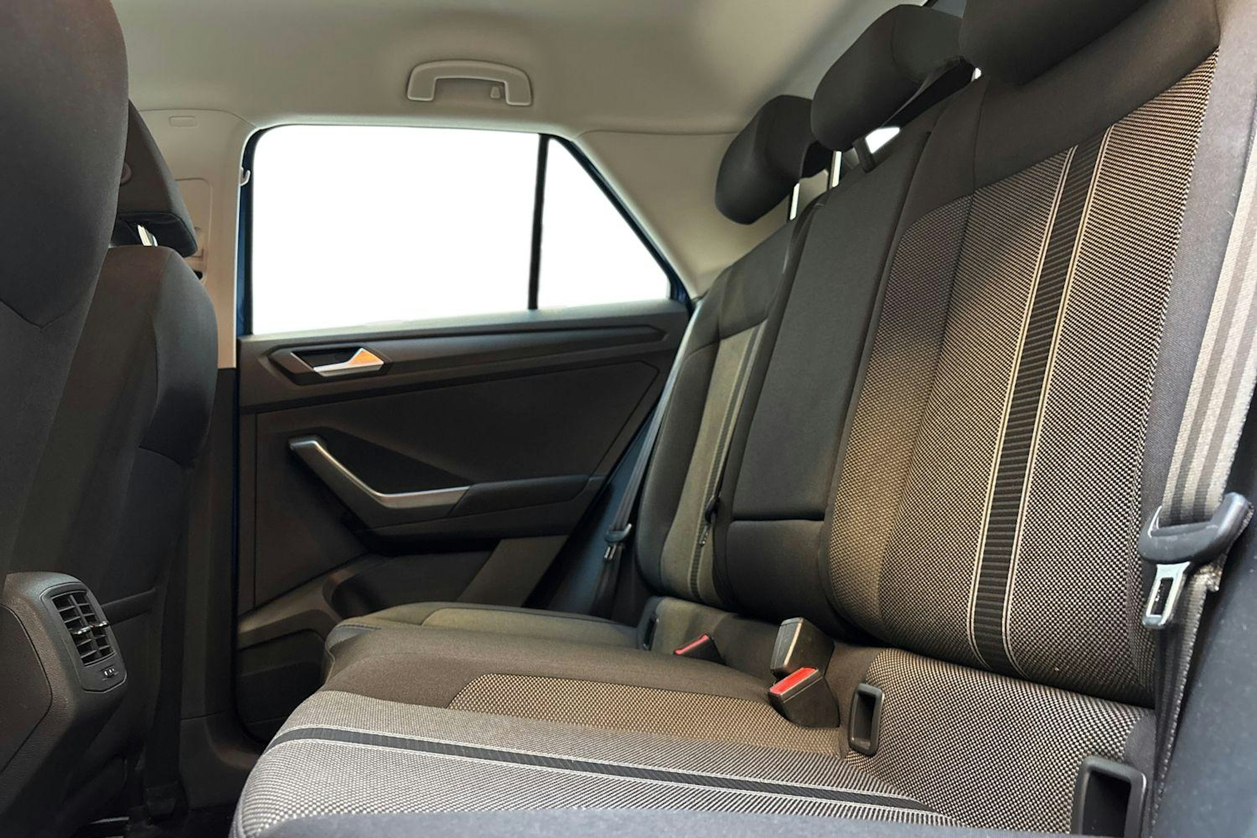 sininen Volkswagen T-Roc 2020 kuva 10.