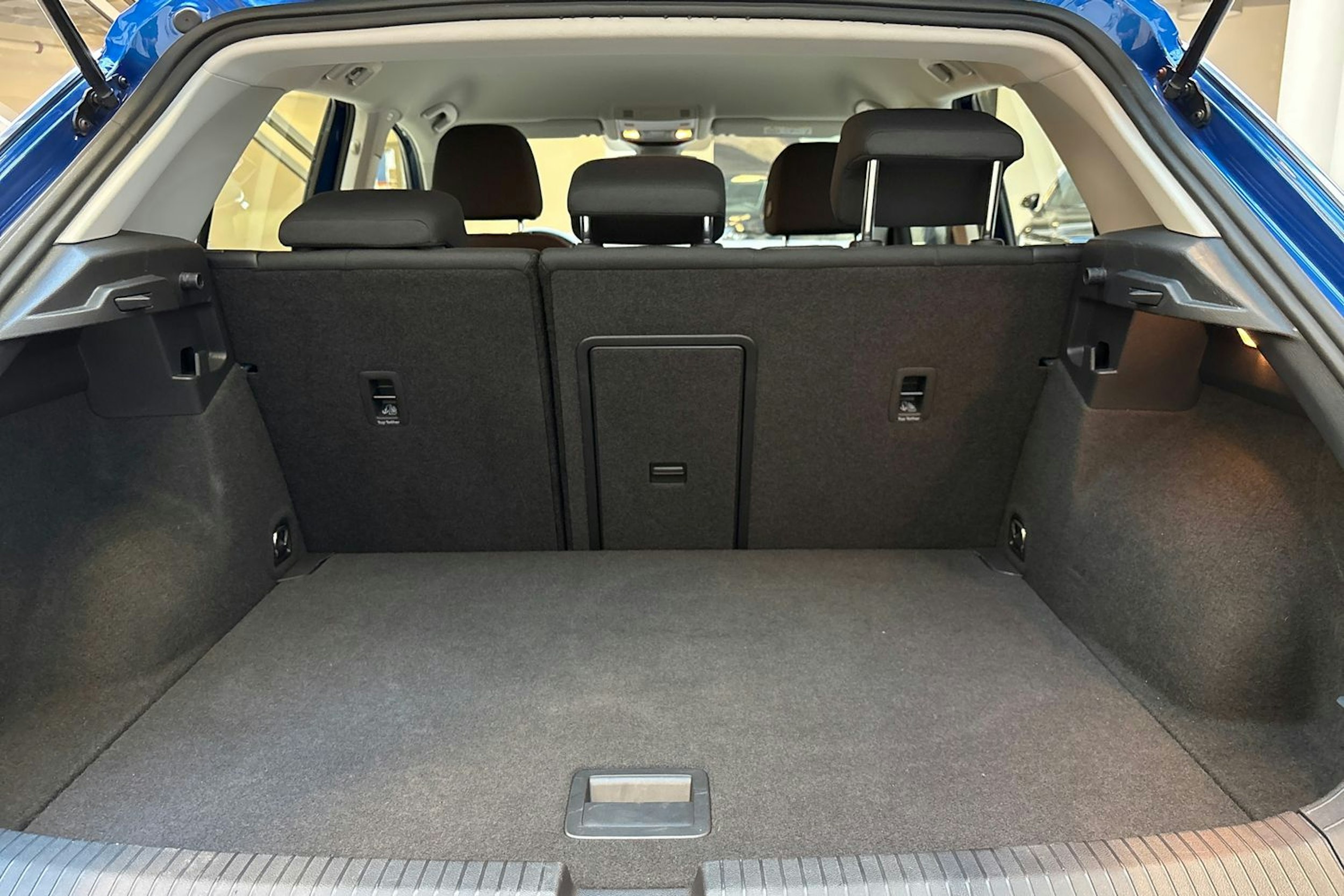 sininen Volkswagen T-Roc 2020 kuva 14.