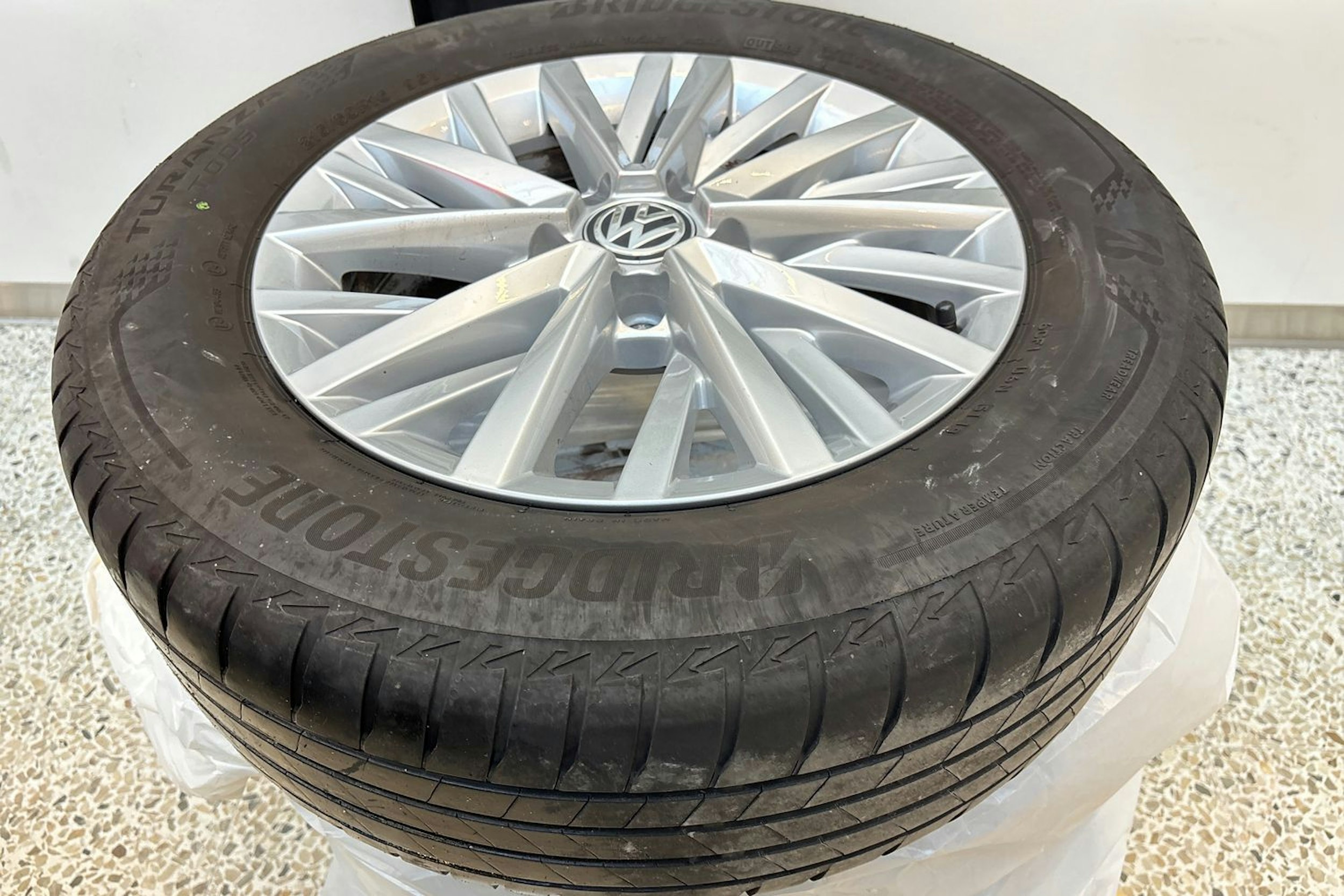 sininen Volkswagen T-Roc 2020 kuva 15.