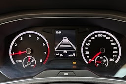 sininen Volkswagen T-Roc 2020 kuva 18.