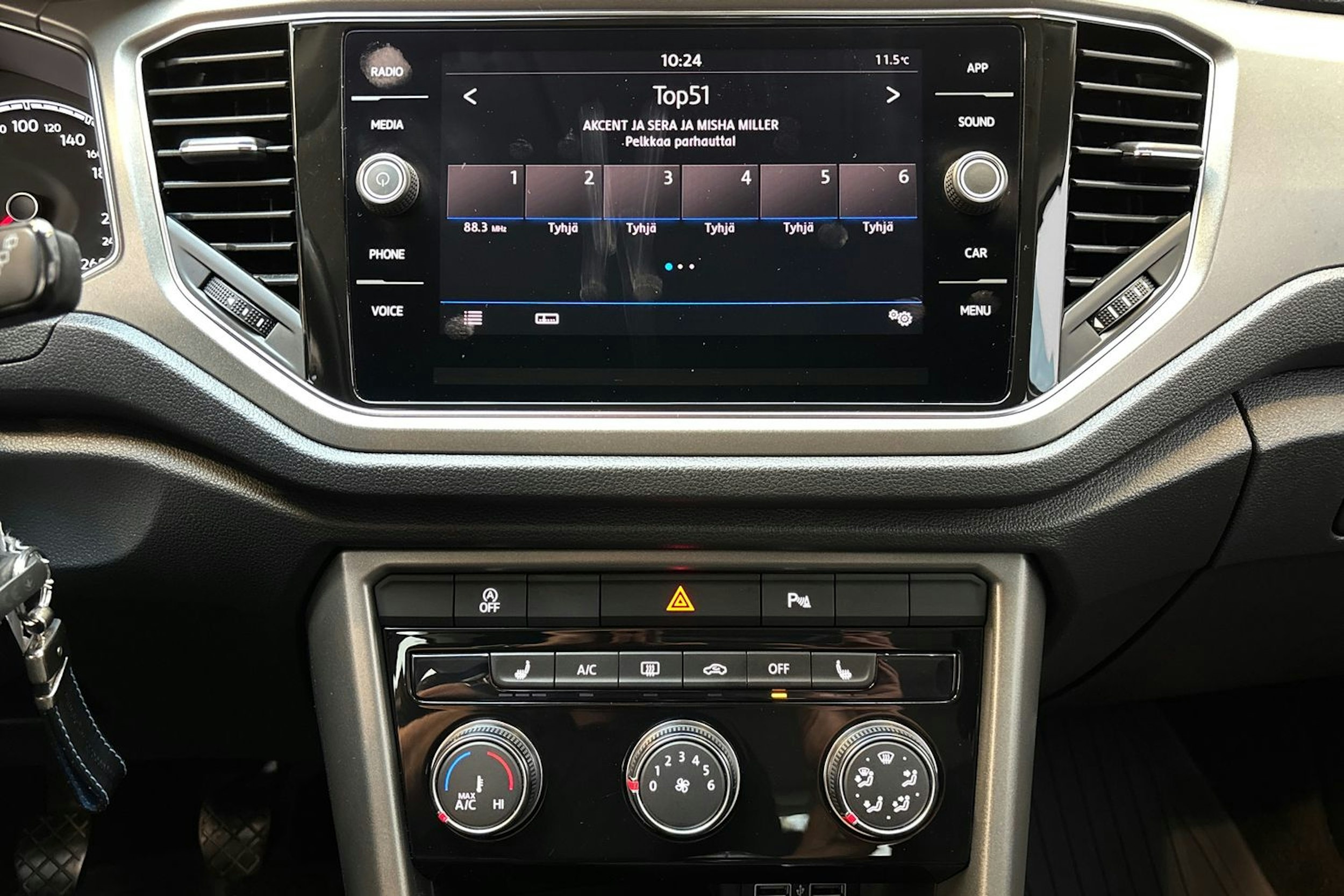 sininen Volkswagen T-Roc 2020 kuva 19.