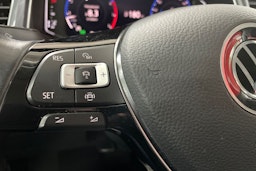 Harmaa Volkswagen T-Roc 2021 kuva 25.