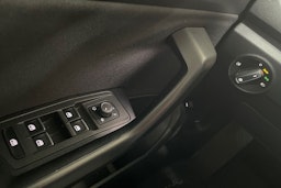 Harmaa Volkswagen T-Roc 2021 kuva 26.